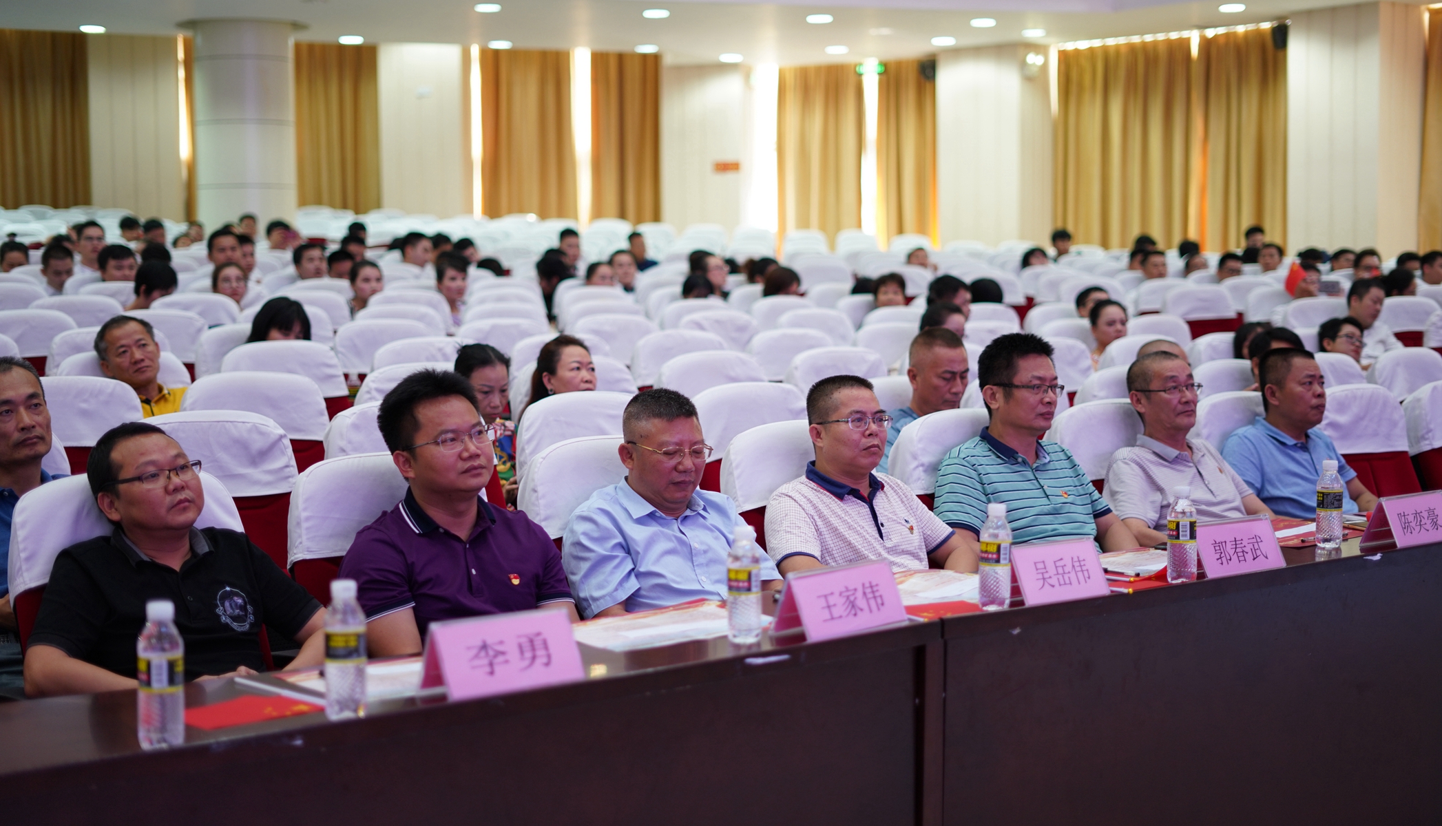 巅峰国际官网-追求康健,你我一起生长