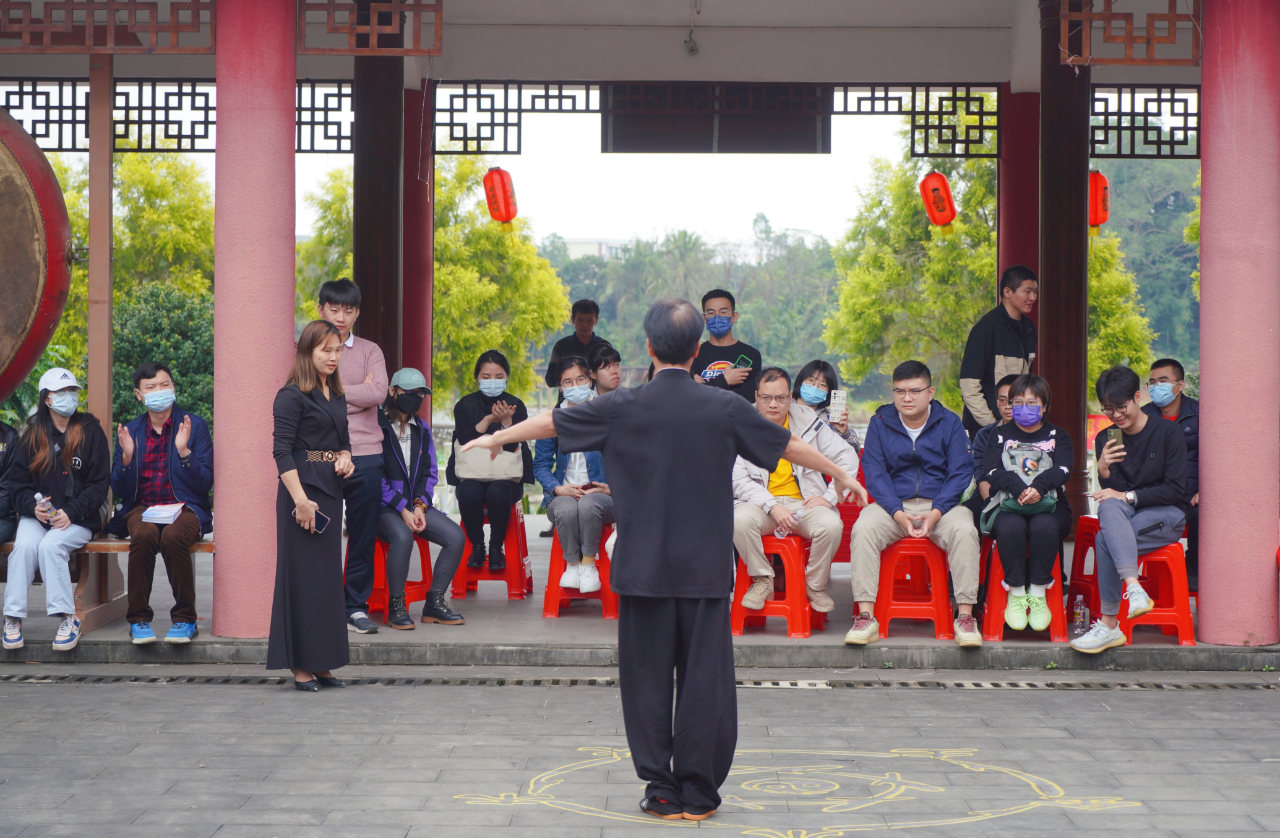 巅峰国际官网-追求康健,你我一起生长